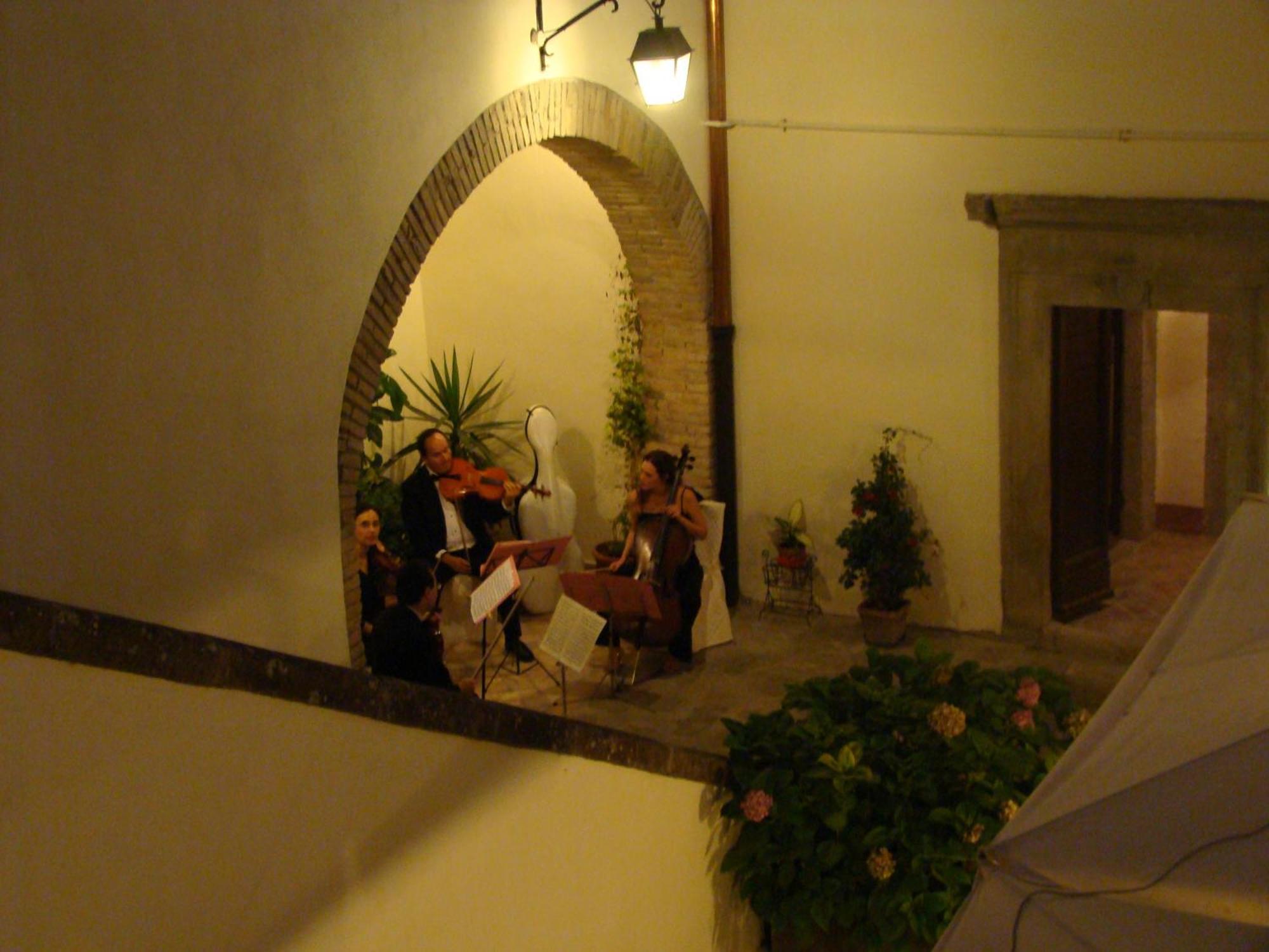 לינה וארוחת בוקר בומארזו Palazzo Orsini מראה חיצוני תמונה
